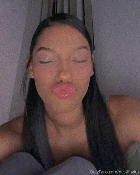 Eden West perfekte nackt archiv