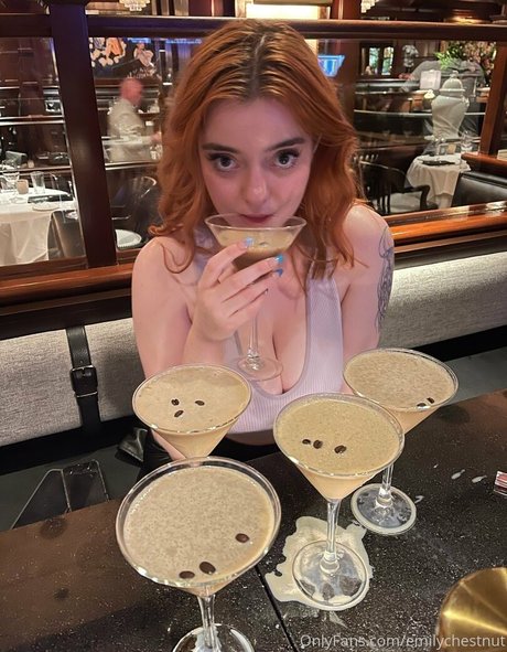 emilychestnut kunst akt fotos