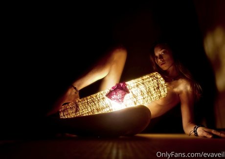 Evaveil heiße hübsche foto