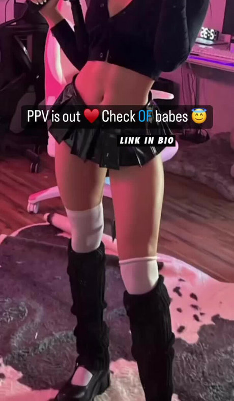 rothaarige deepthroat onlyfans hübsche top fotos