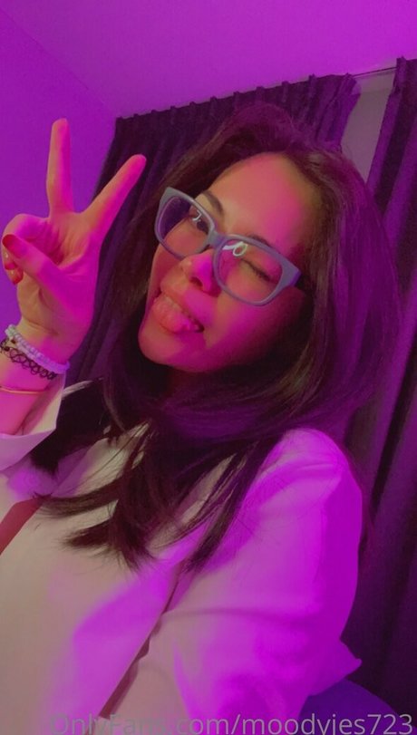 Moodyjes723 perfekte erwachsene archiv