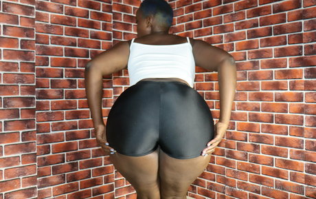 Apple Bottom 52 hübsche pornostar foto