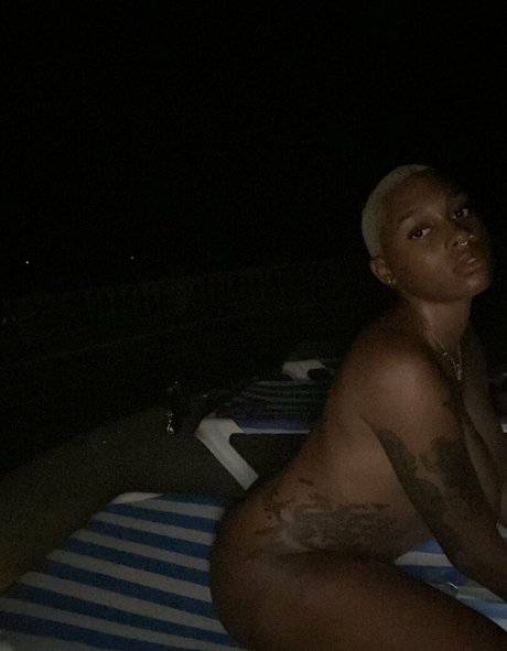 AllynRa erotische bilder