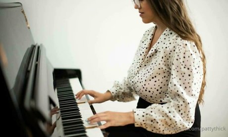 pattythick top exklusive galerie