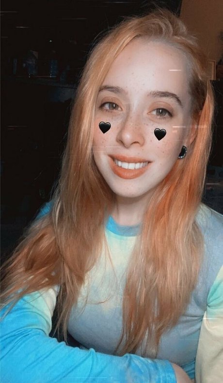 Scarlet Moon xxx nackten fotos