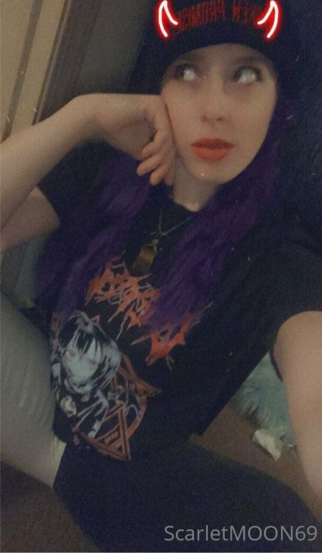 Scarlet Moon freie hd fotos