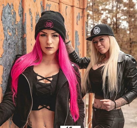 Pia Sativa pornographische bilder