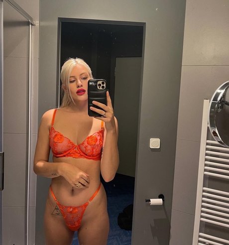 Chloe Verhagen xxx akt bild