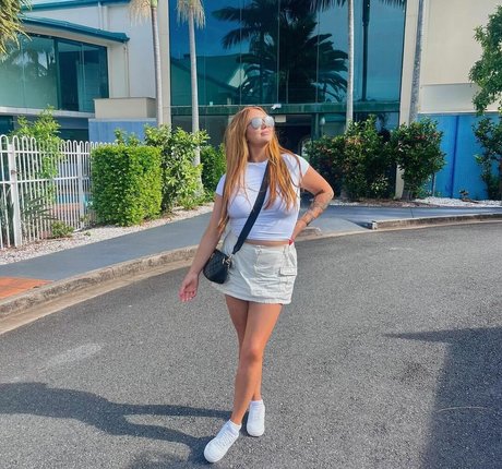 Hayley Aurisch model nackten foto