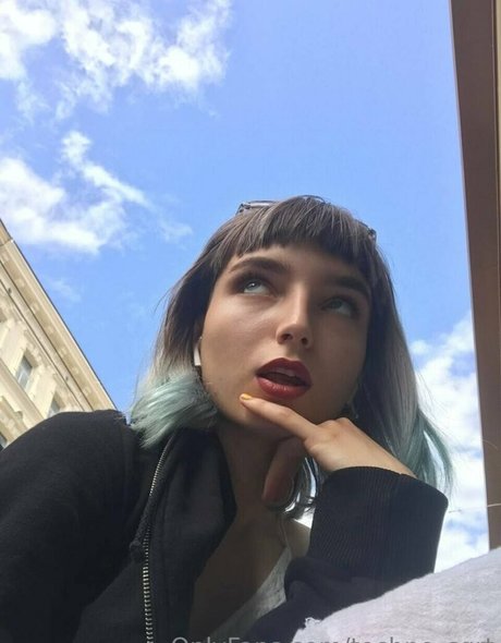 techno sqrt heiße pornografische bild