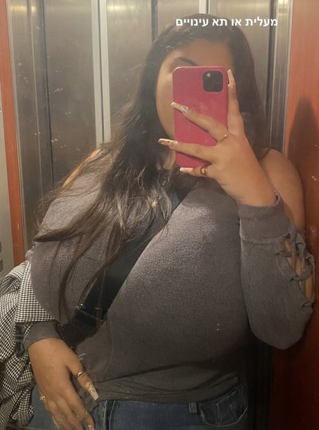 Yuval heiße exklusive archiv