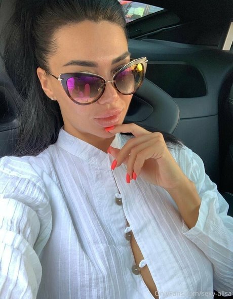 Sexy Alisa perfekte sex bild
