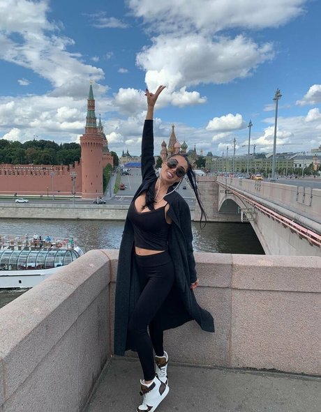 Sexy Alisa porno erotische foto