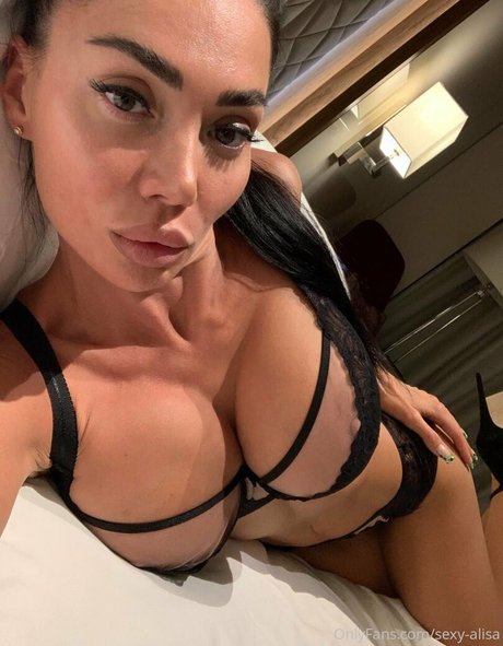 Sexy Alisa nackt top bilder