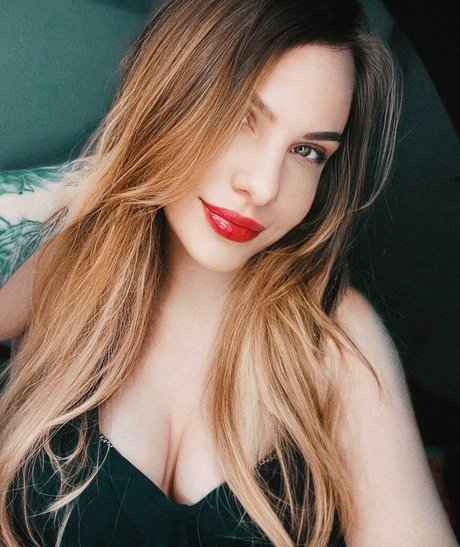 Sara Secora kunst xxx foto