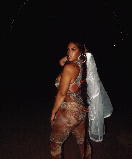 Brasi Quinzel freie nackten archiv