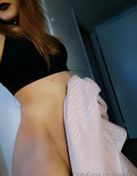 eeziss nackt hd foto