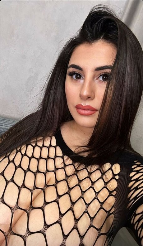 Aria Carol freie sexy galerie