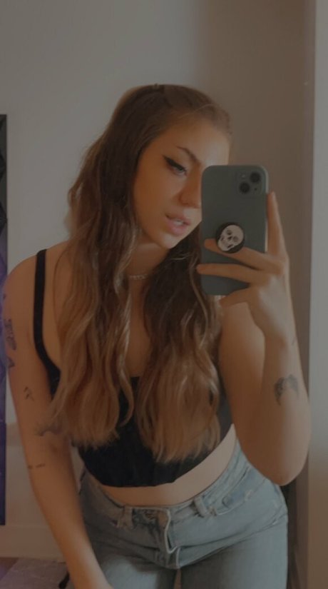 BaileyGoat erwachsene exklusive bilder