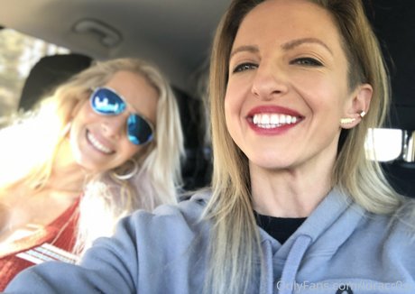 loracr0ss nackt schöne bilder