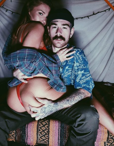 thisominouslife xxx pornografische bilder