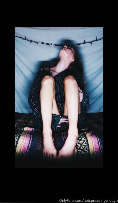 thisominouslife porno nette fotos