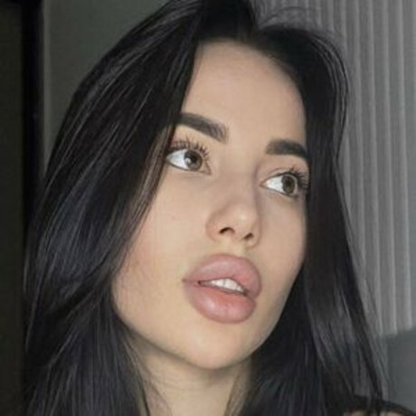 Nadinnadi sexy nackten foto