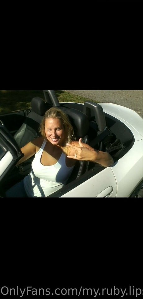 monsterschwanz-onlyfans hübsche top archiv