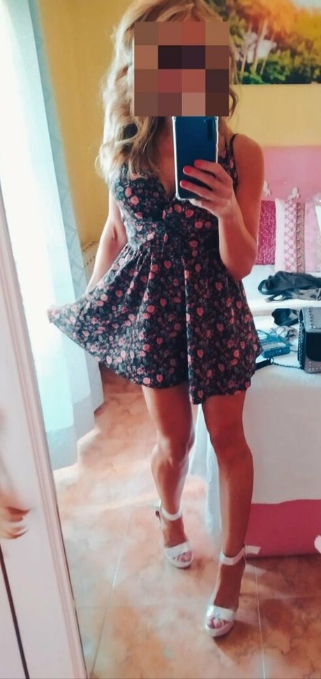 Alma Castillo nackte bild