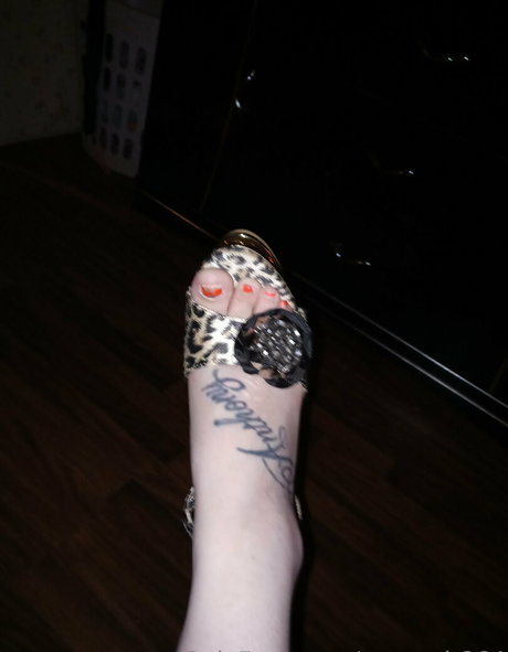 queen b864 exklusive akt bild