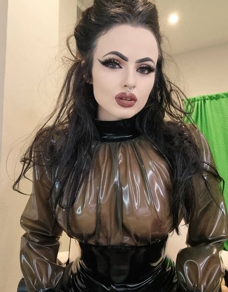 Empress Poison xxx erotische bilder