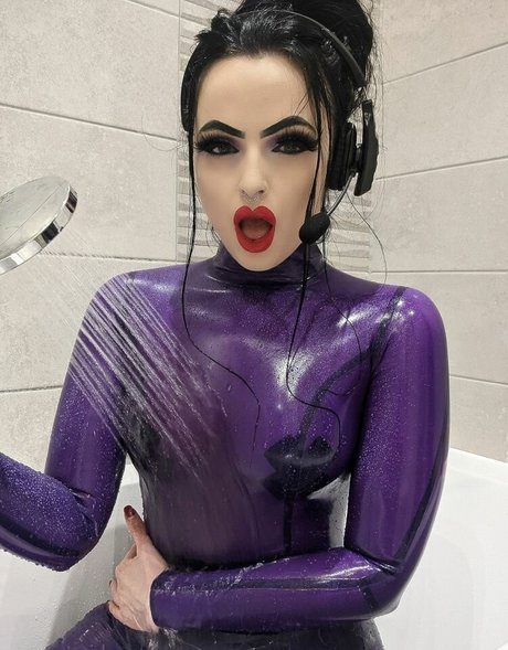 Empress Poison model kostenlose galerie