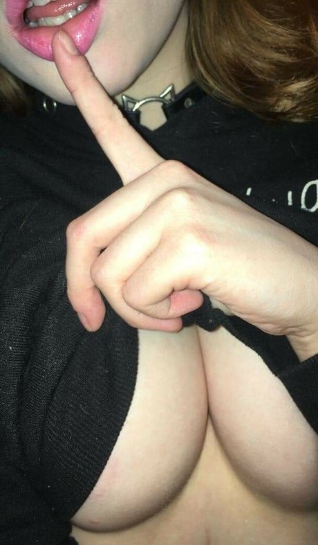 Lilac Lullaby heiße pornografische bild