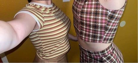 Lilac Lullaby hd pornostar galerien