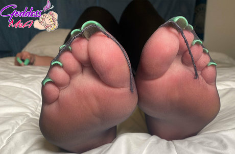 goddessmiiafree model exklusive foto