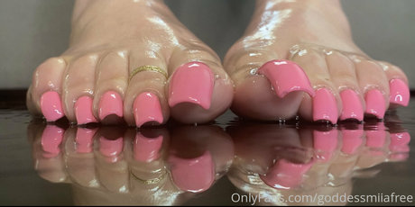 goddessmiiafree sexy exklusive bild