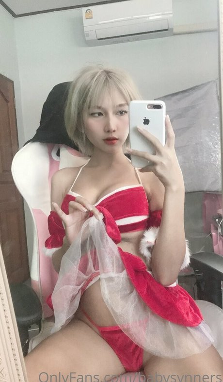 blonde trans-onlyfans nackt hd bild