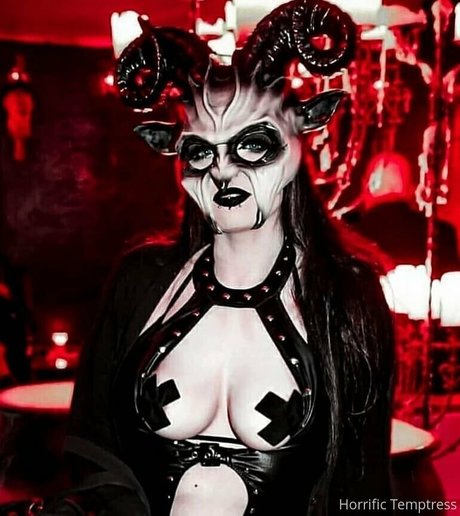 mischa cleo moore kunst freie archiv