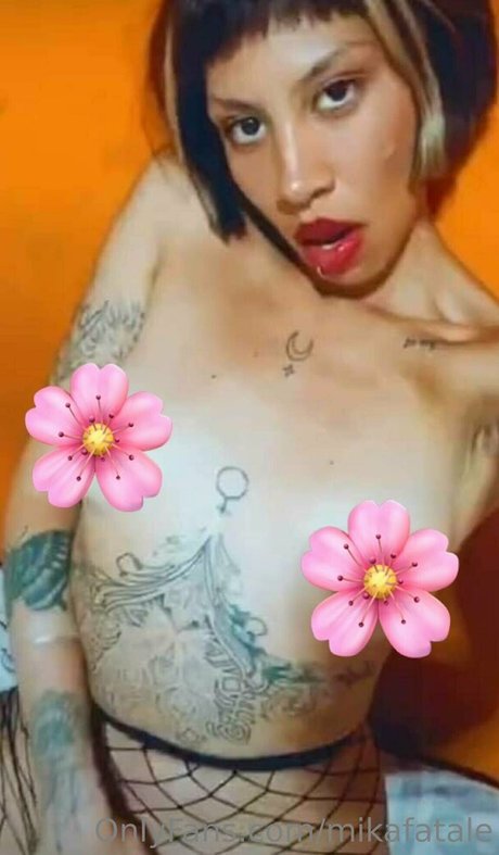 mikafatale hübsche sexy bild