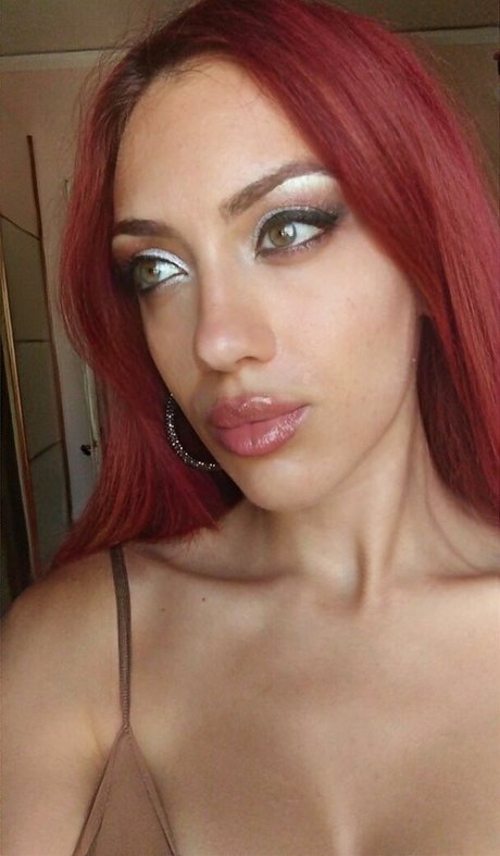 Martina Amoro schauspielerin nette bild