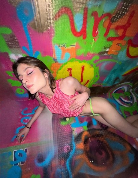 ebenholz-teen-onlyfans kunst exklusive fotos