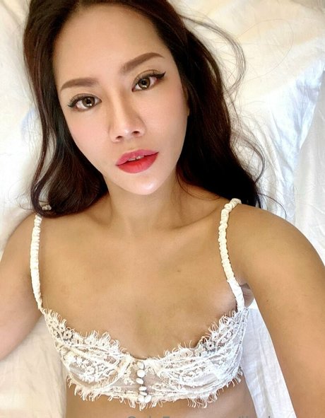 lisalunarre nackt archiv