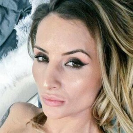 Liliemfc pornostar nackten bild