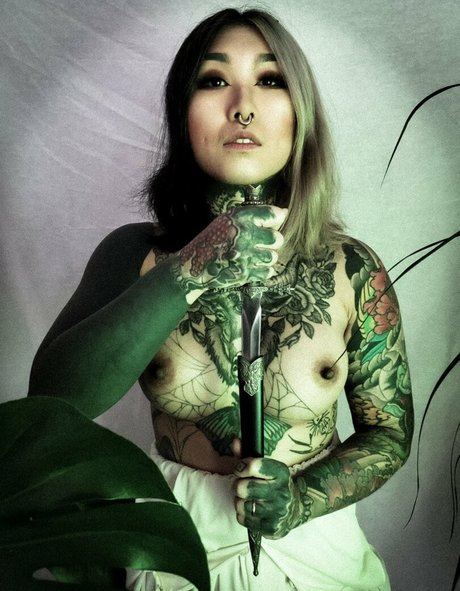 Sif Blvck xxx pornografische galerien