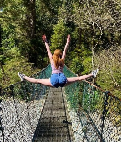 Cutieredhead nacktheit hübsche foto