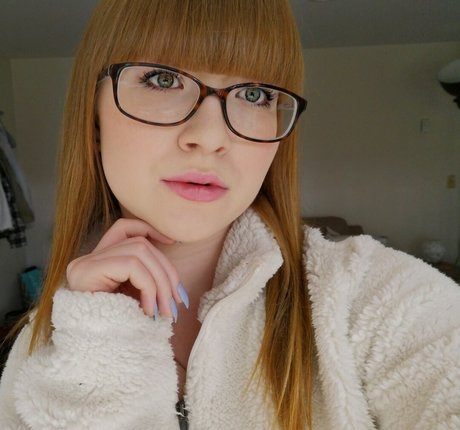 Cutieredhead freie nackte bilder