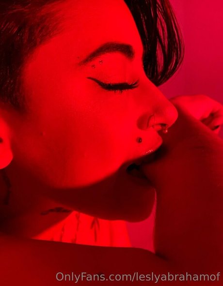 leslyabrahamof pornostar freie bild