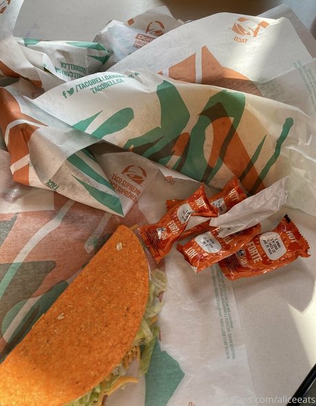 rothaarige solo-onlyfans kunst heiße bild