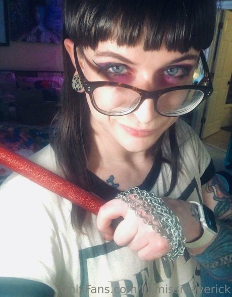 zierliche schwarze onlyfans heiße nette bild