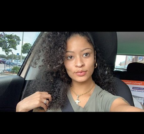 Patrise Kaitlyn schauspielerin pornografische fotos